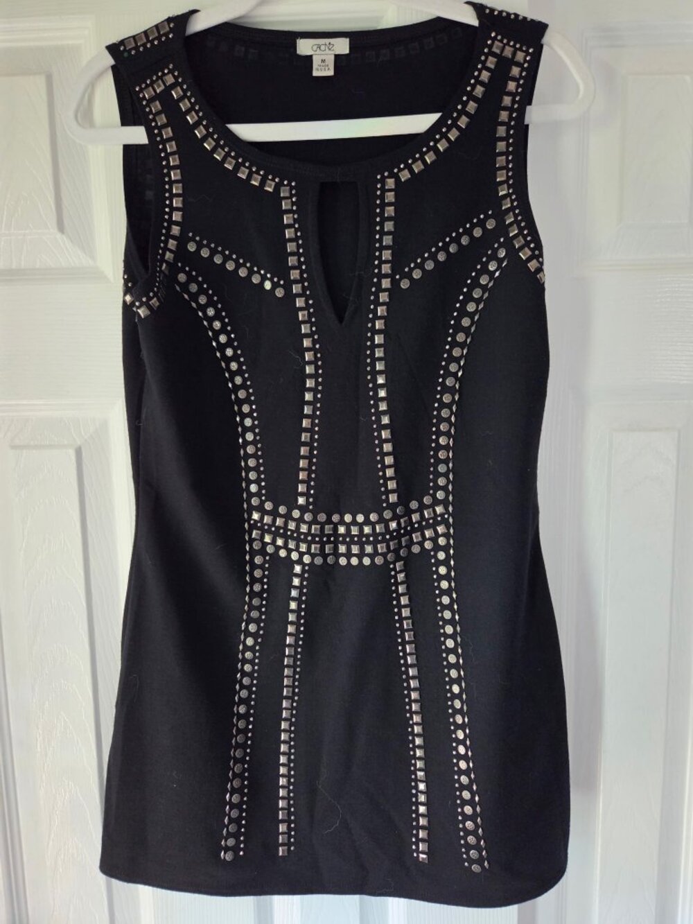 Cache studded sleeveless thigh length top